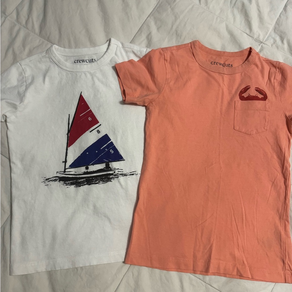 EUC 2 boys crew cuts short sleeve shirts size 4/5